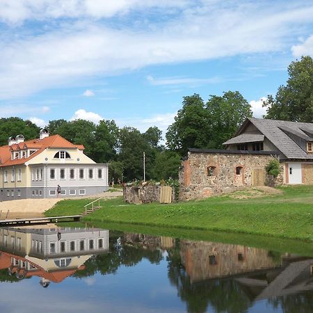 Botique & Spa Hotel Berkenes Manor Ziedkalne Kültér fotó