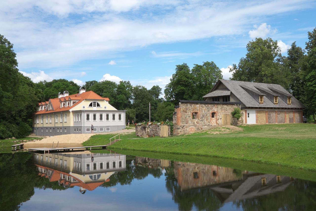 Botique & Spa Hotel Berkenes Manor Ziedkalne Kültér fotó
