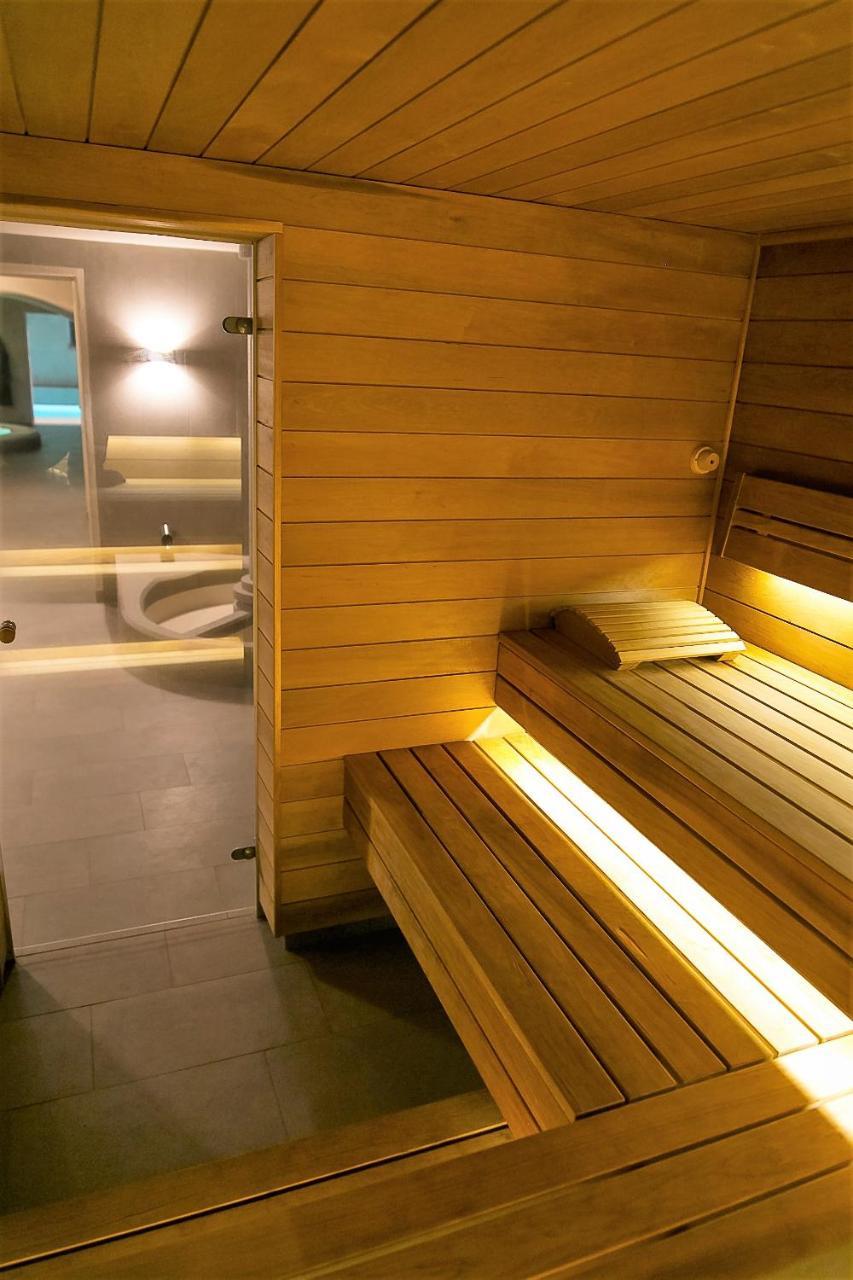 Botique & Spa Hotel Berkenes Manor Ziedkalne Kültér fotó